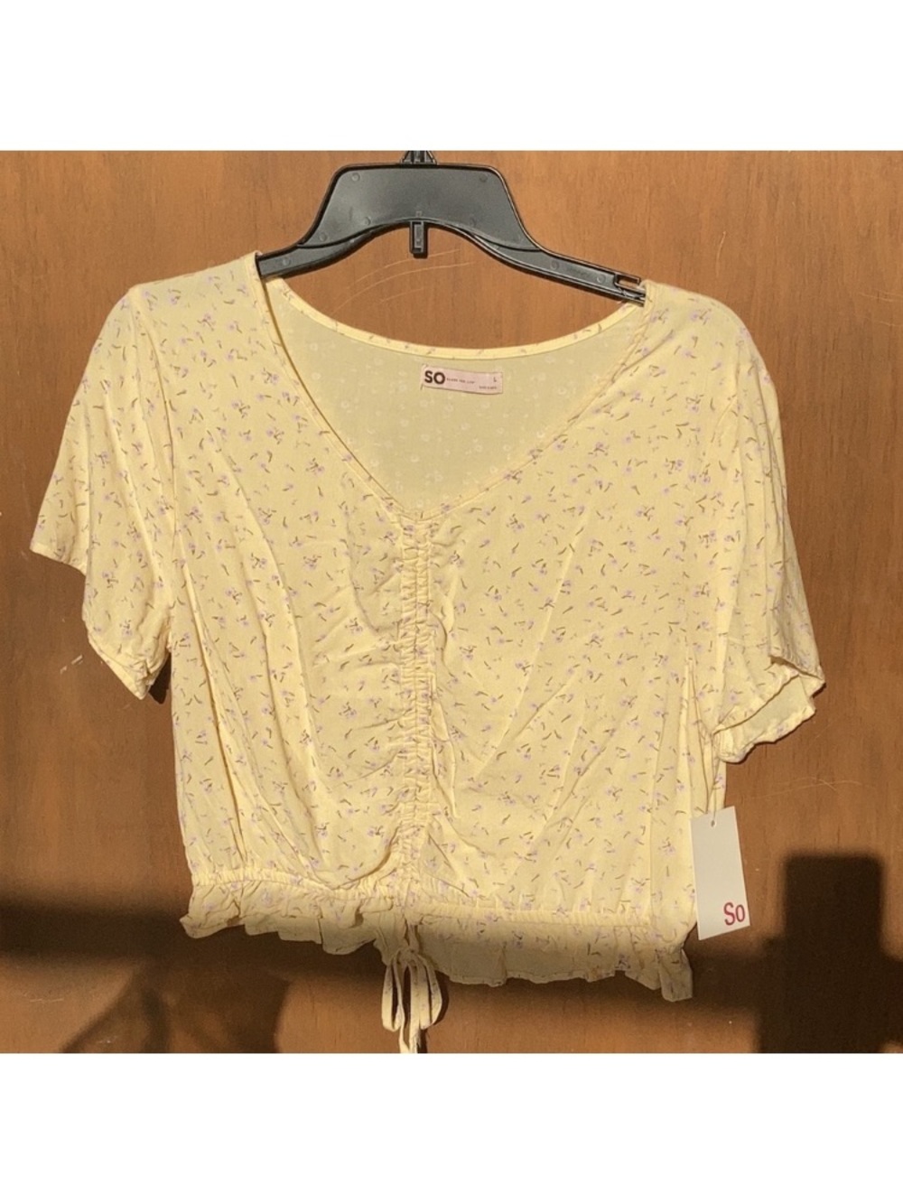 So top yellow with floral print cinch front top boho casual summer L jr